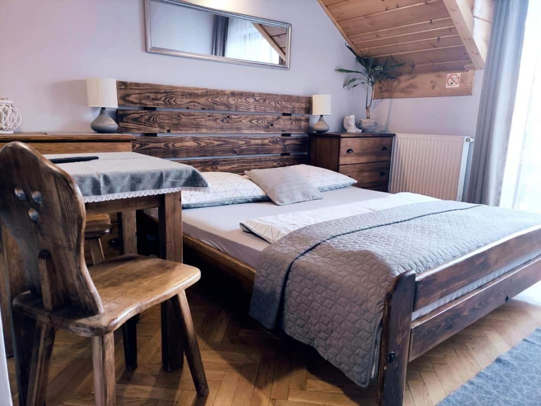 Podkowa Hotel Myślenice Buitenkant foto