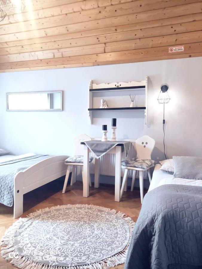 Podkowa Hotel Myślenice Buitenkant foto